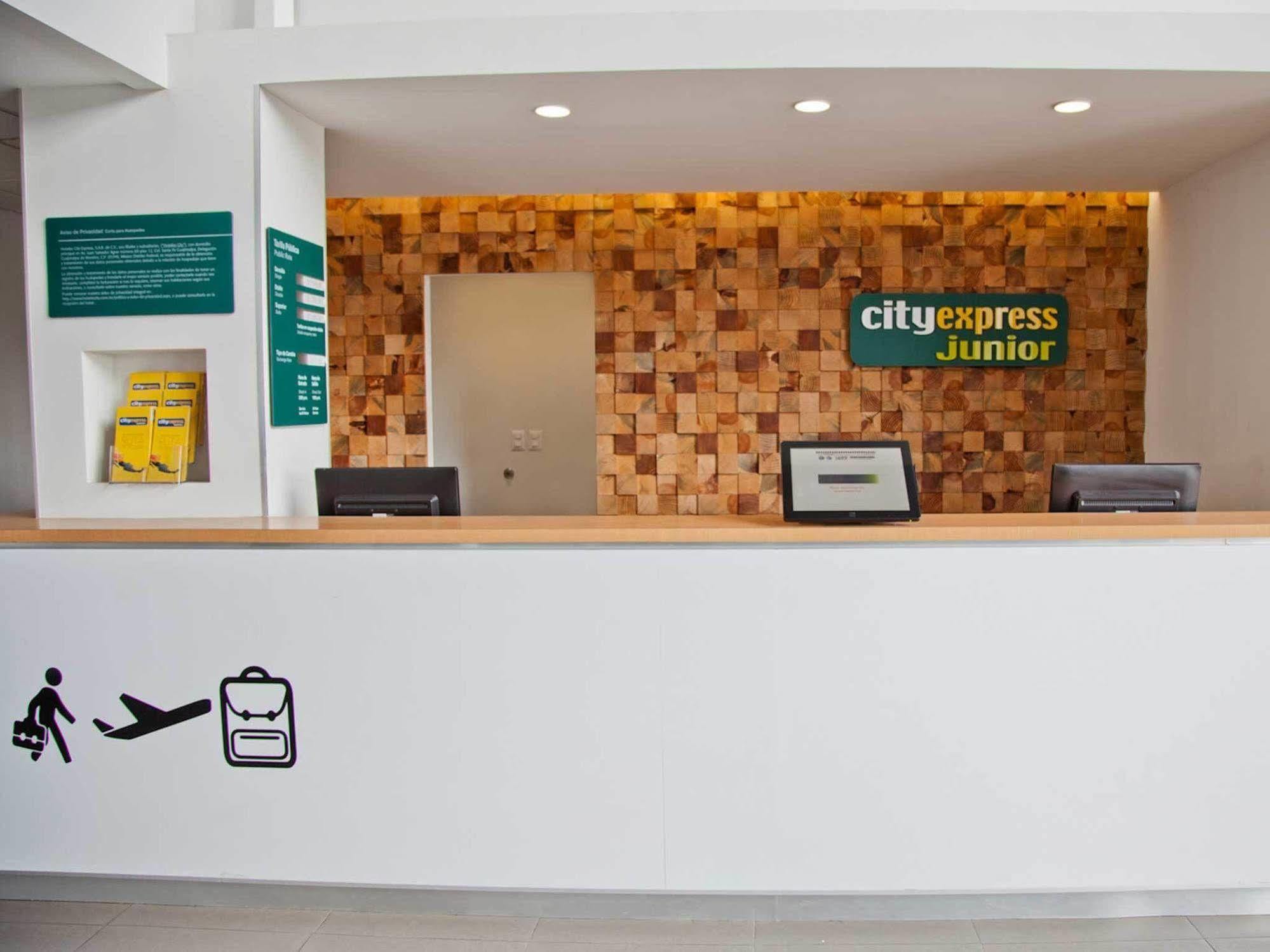 City Express Junior By Marriott Ciudad Del Carmen Aeropuerto Eksteriør bilde
